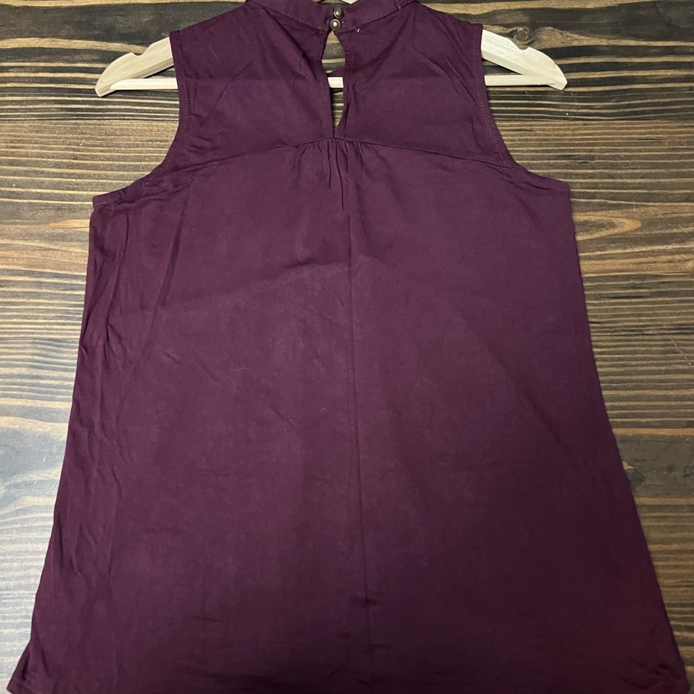 Maurices Gray and Burgundy Lace Tank Tops - Picture 4 of 9